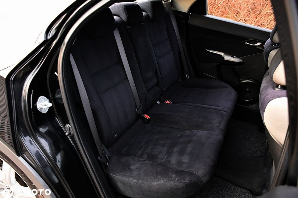 Honda Civic 1.8i-VTEC 50 Jahre Edition - 34