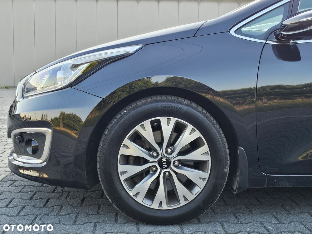 Kia Ceed 1.6 GDI XL DCT - 19