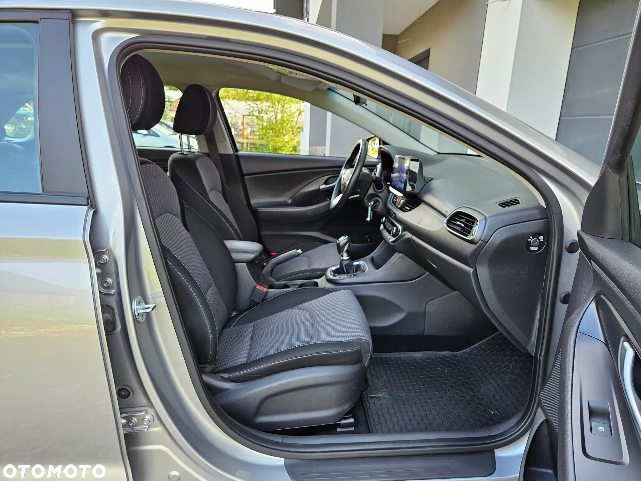 Hyundai i30 1.5 DPI Classic + - 17