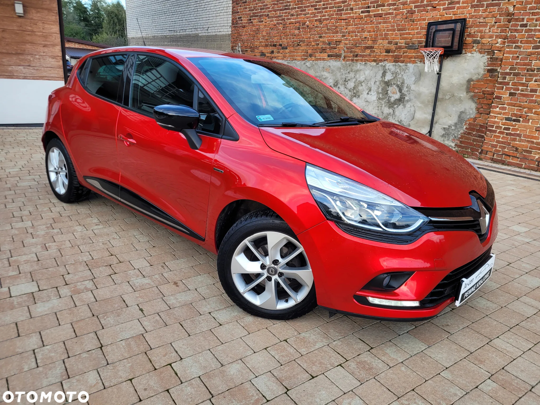 Renault Clio 0.9 Energy TCe Limited - 12