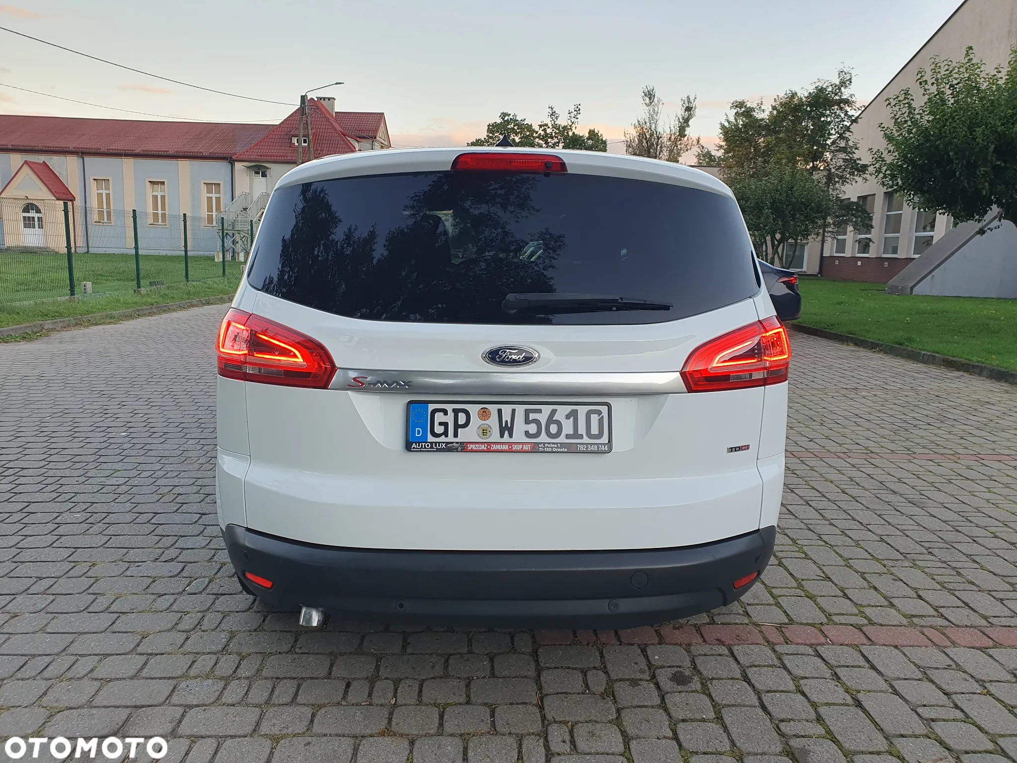 Ford S-Max 2.0 TDCi DPF Titanium - 11
