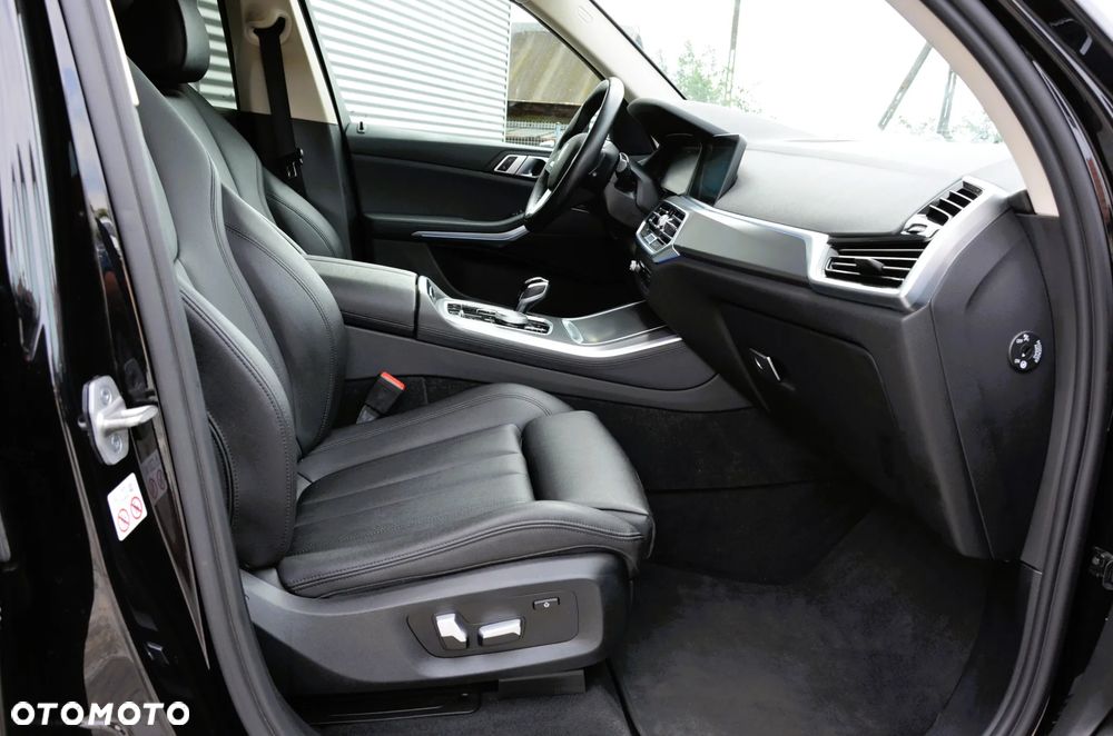 BMW X5 xDrive45e xLine - 29