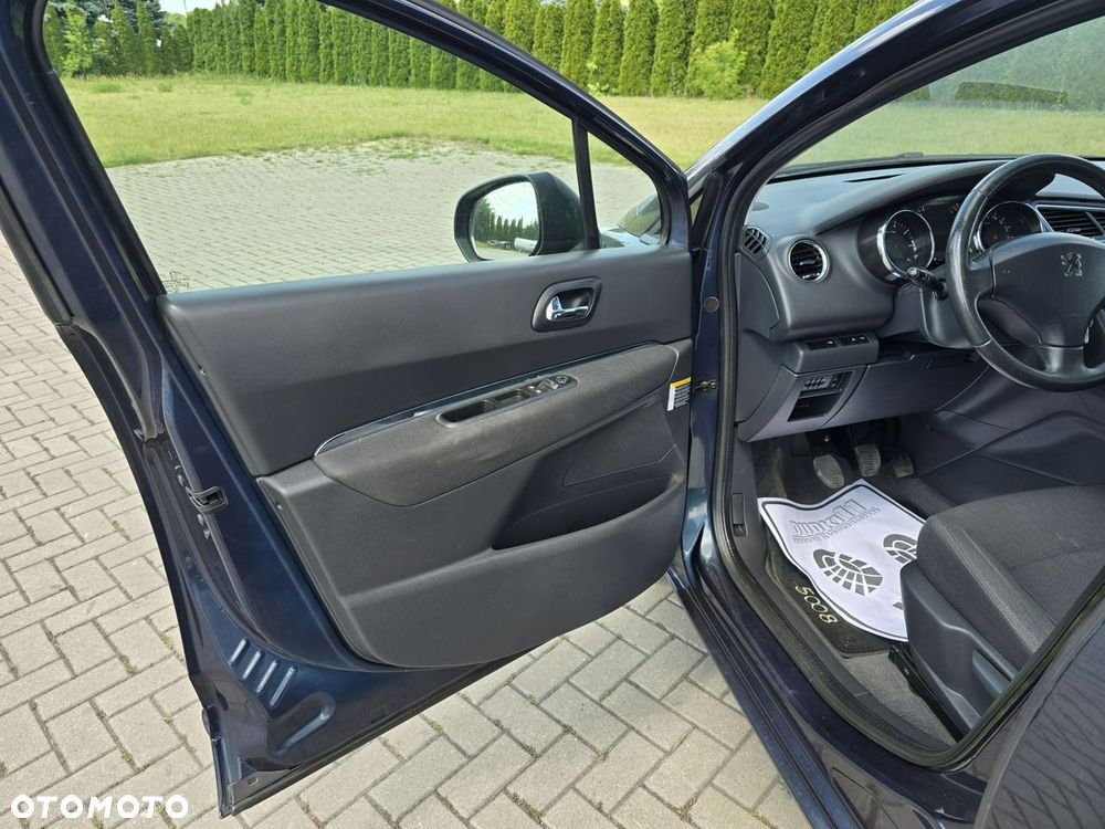 Peugeot 5008 - 10