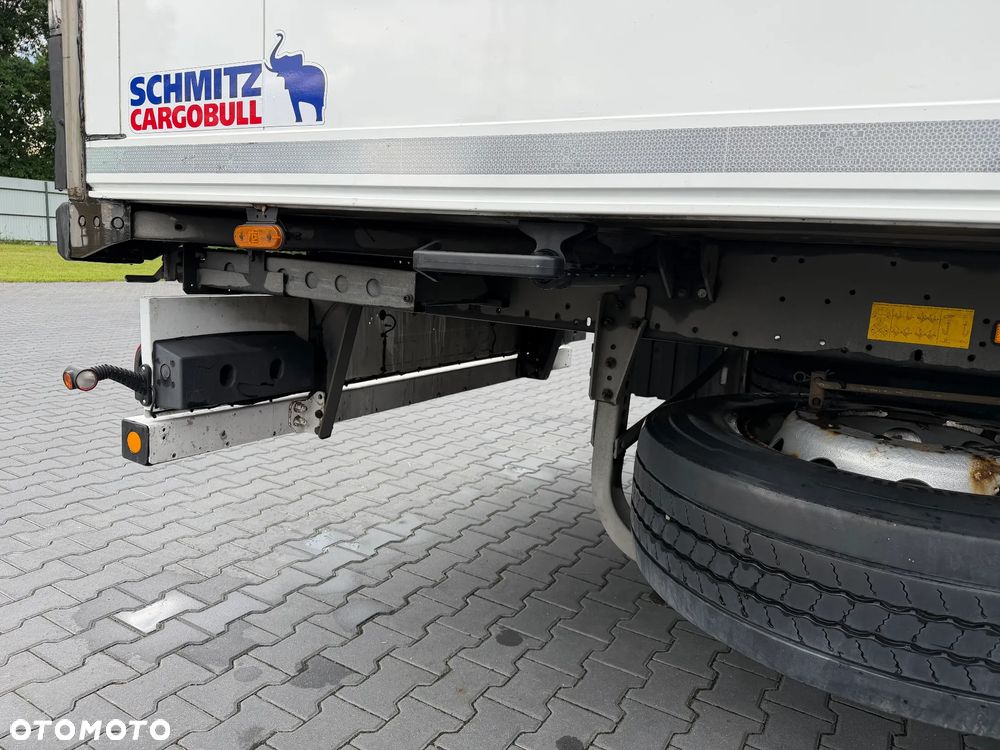 Schmitz Cargobull SKO 24 - 9