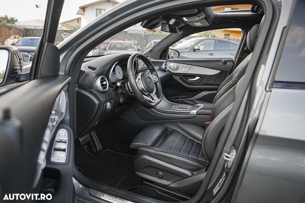 Mercedes-Benz GLC 300 e 4Matic 9G-TRONIC AMG Line - 20