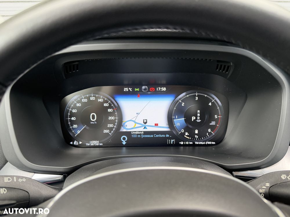 Volvo XC 60 B4 D Geartronic Momentum Pro - 25