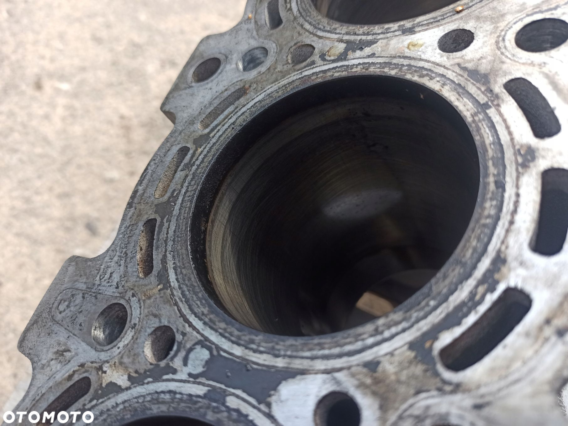 Blok silnika MERCEDES 3.0CDI V6 A642 OM642 - 8