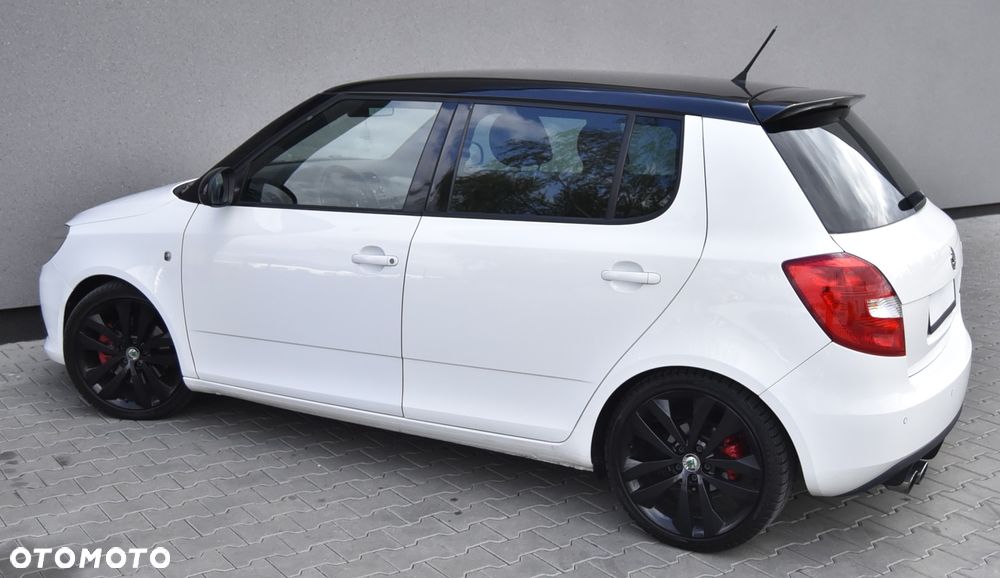 Skoda Fabia 1.4 TSI DSG RS - 14
