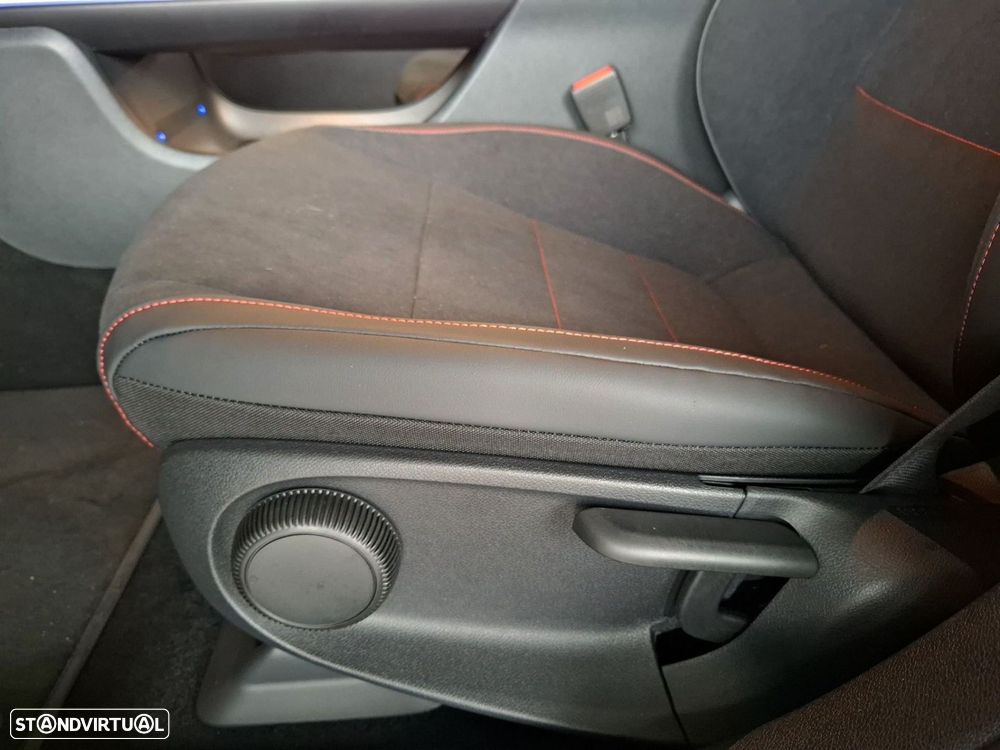 Mercedes-Benz CLA 180 - 15