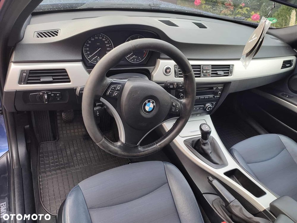BMW Seria 3 318d - 7