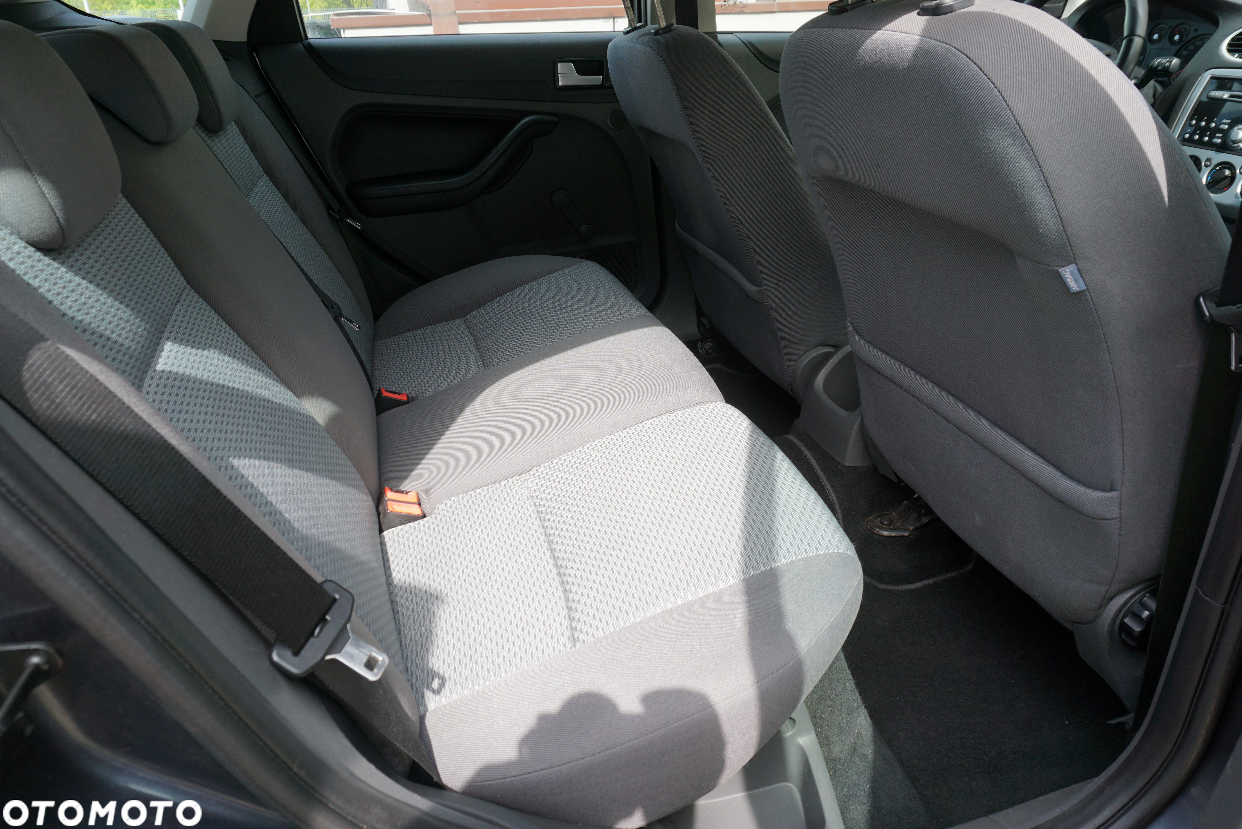 Ford Focus 1.6 TDCi Trend + - 14