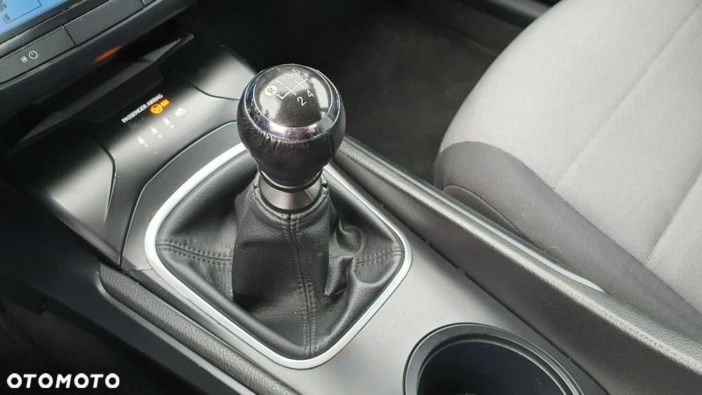 Toyota Avensis - 26