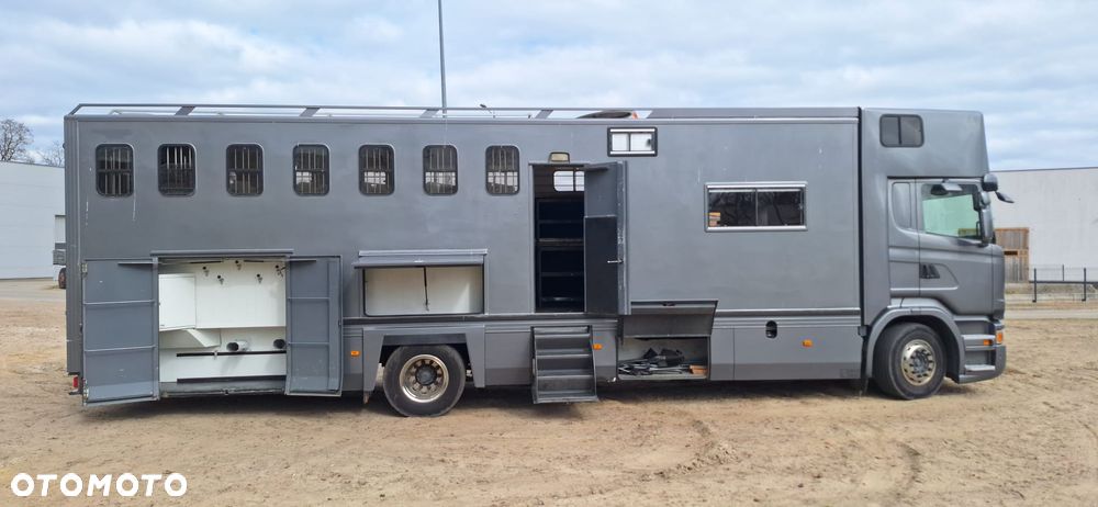 Scania Koniowóz 7-koni + living - 4