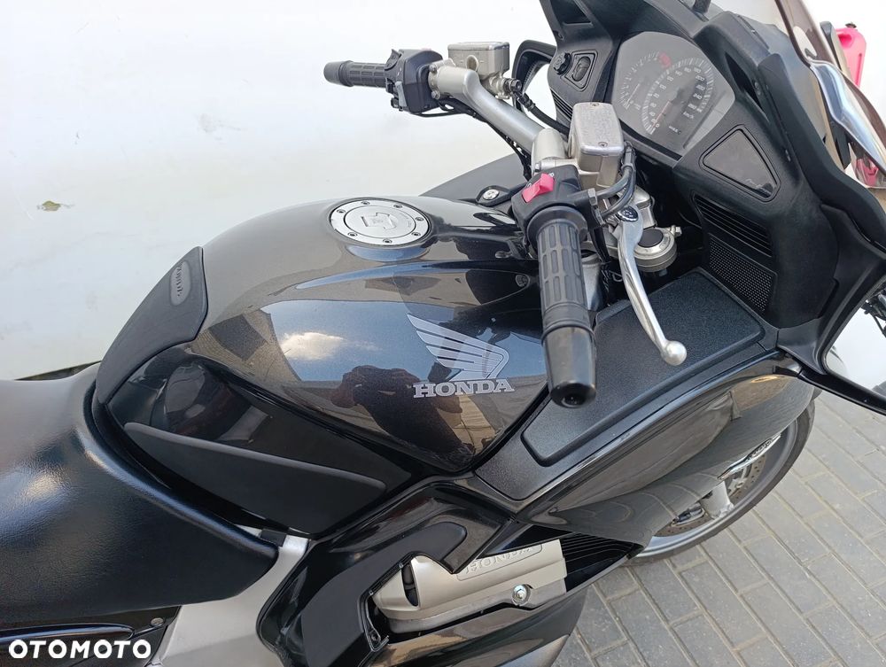 Honda ST - 34
