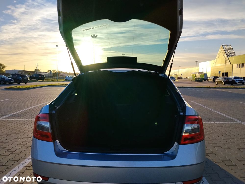Skoda Octavia 1.4 TSI Ambition - 8