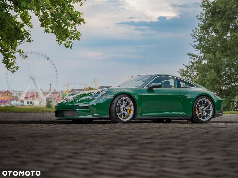 Porsche 911 GT3 Touring - 5