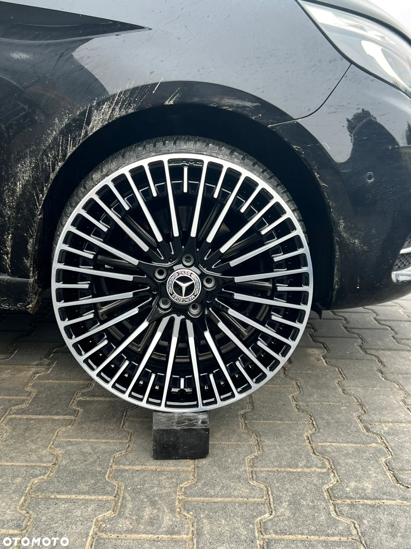 Oryginalne Felgi Mercedes  A2434010600 EQA EQB VITO V-Klasa  20'' AMG - 17