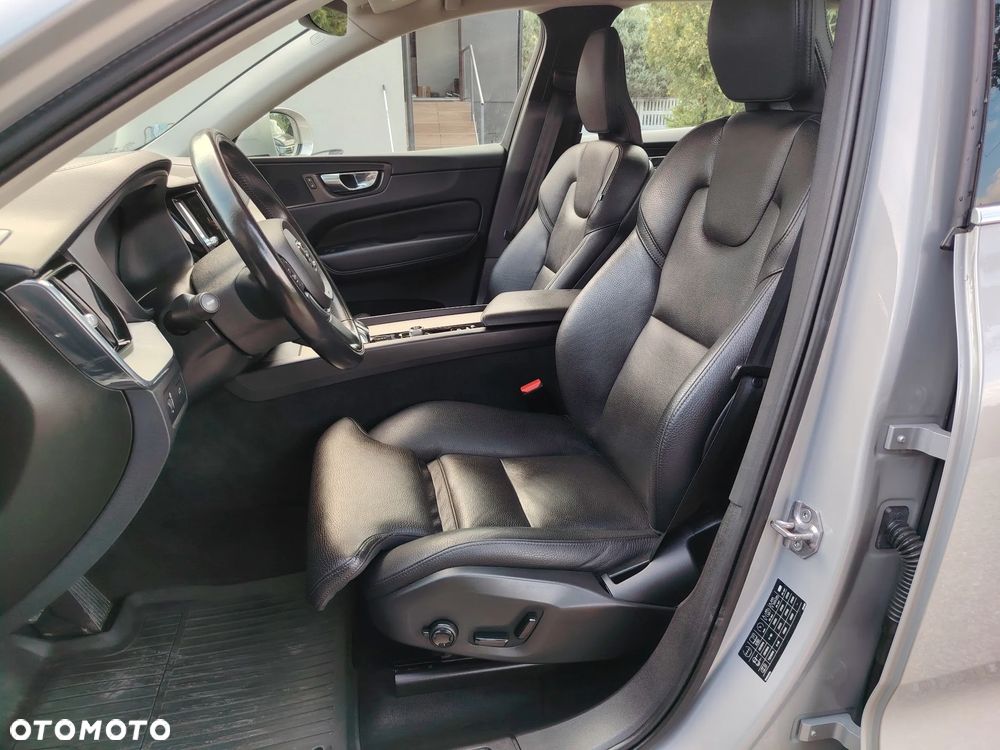 Volvo XC 60 B4 D AWD Inscription - 17