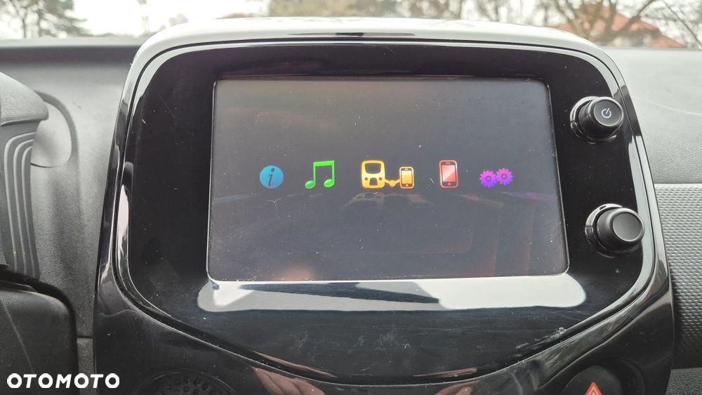 Citroën C1 AIRSCAPE VTi 72 ETG SHINE - 23