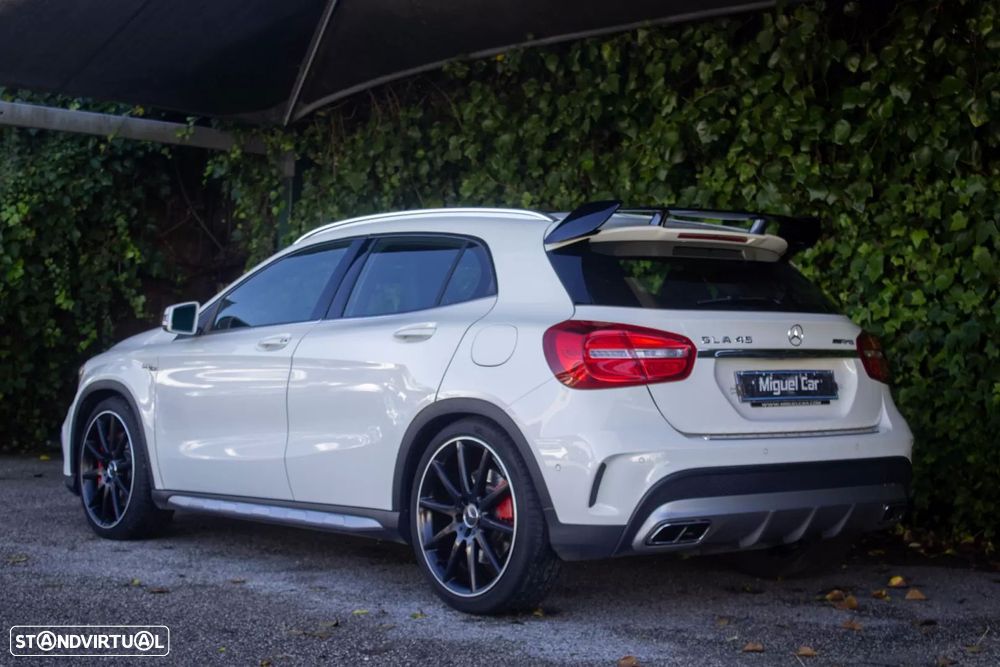 Mercedes-Benz GLA 45 AMG 4-Matic - 10