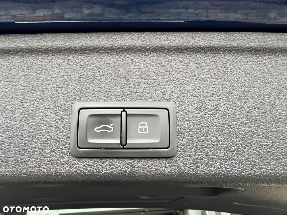 Audi A4 Avant 2.0 TDI S tronic - 33