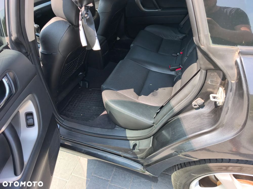 Subaru Legacy 2.0R GL - 17