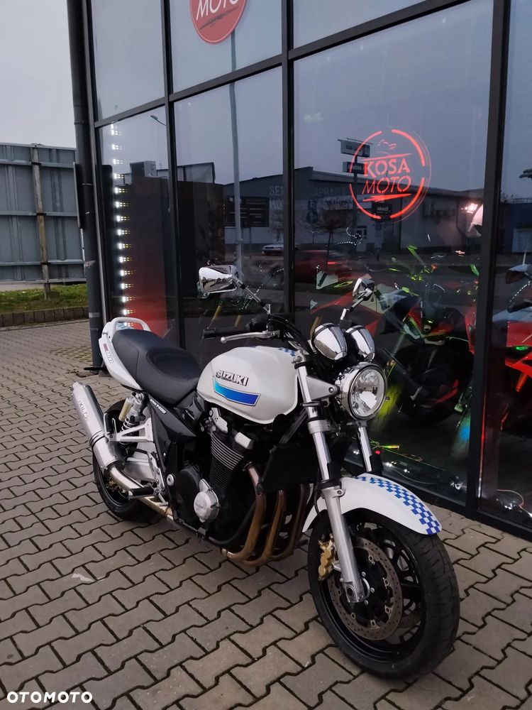 Suzuki GSX - 8