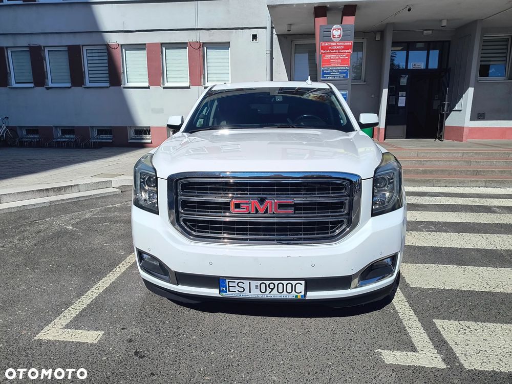 GMC Yukon - 2