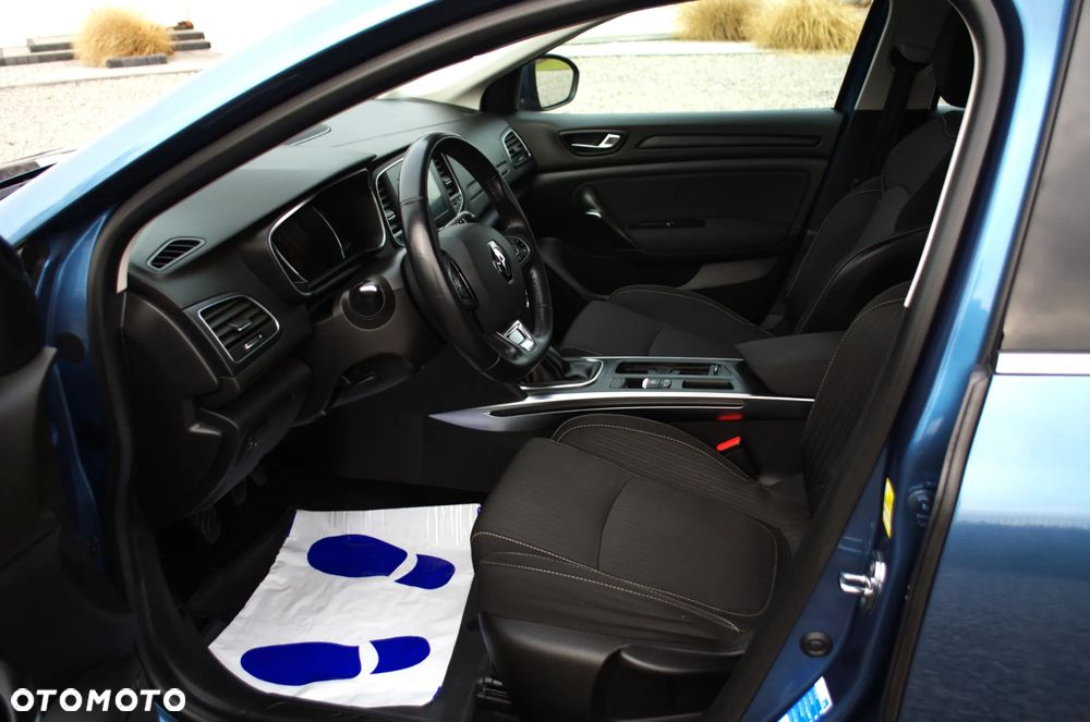 Renault Megane ENERGY TCe 130 LIMITED - 17