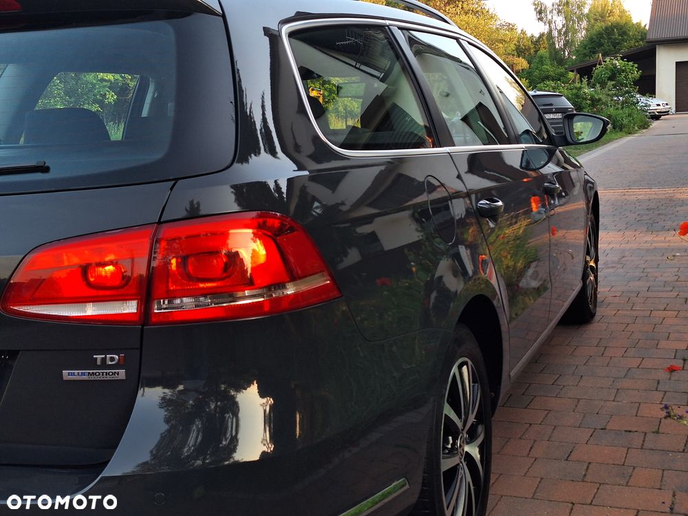 Volkswagen Passat 1.6 TDI BlueMotion - 16