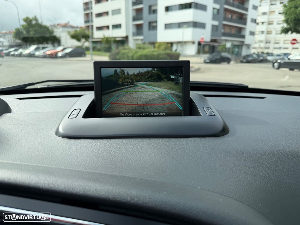 Peugeot 3008 1.6 HDi Style - 23