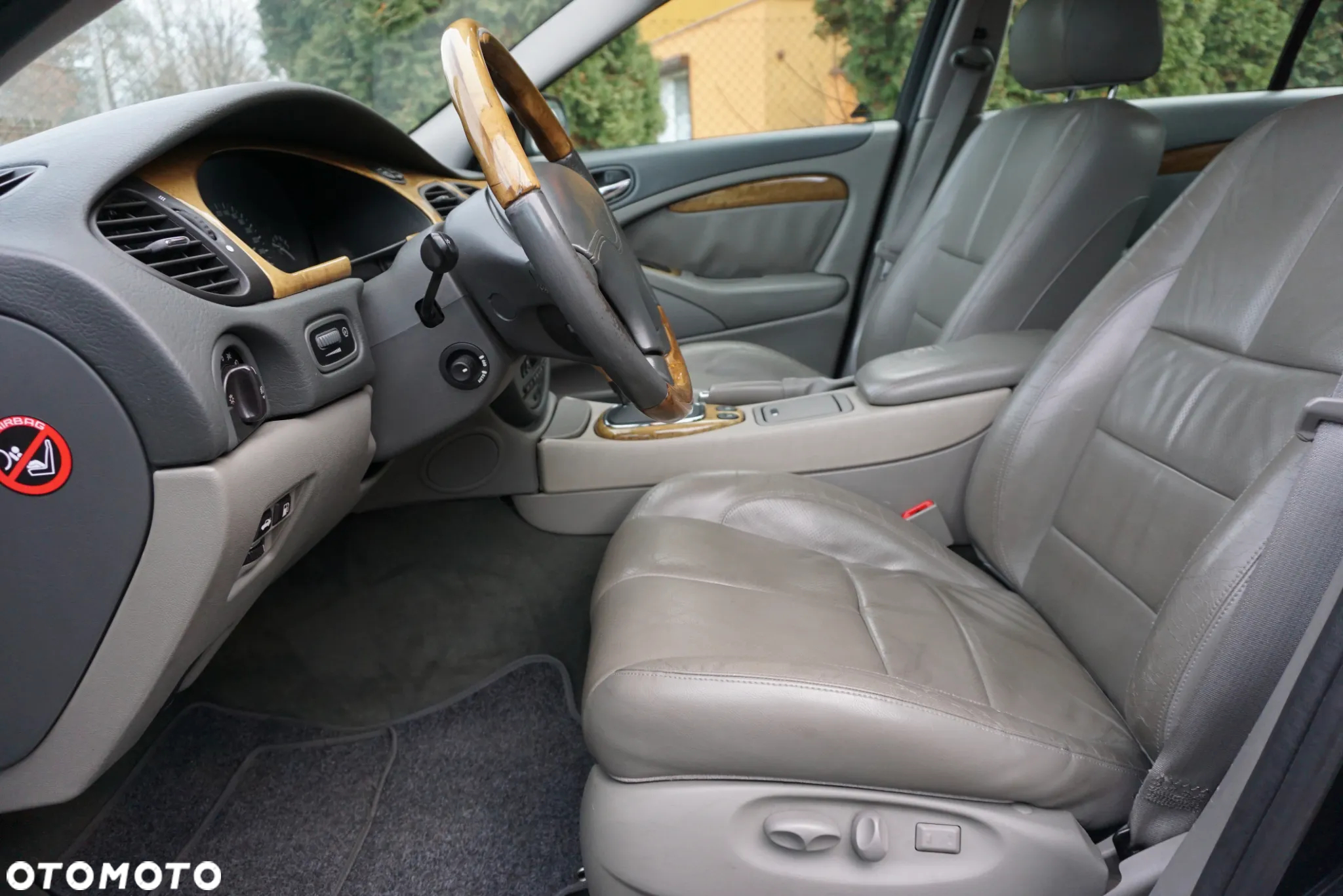 Jaguar S-Type 4.0 V8 - 9