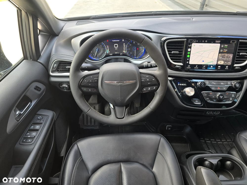 Chrysler Pacifica - 22