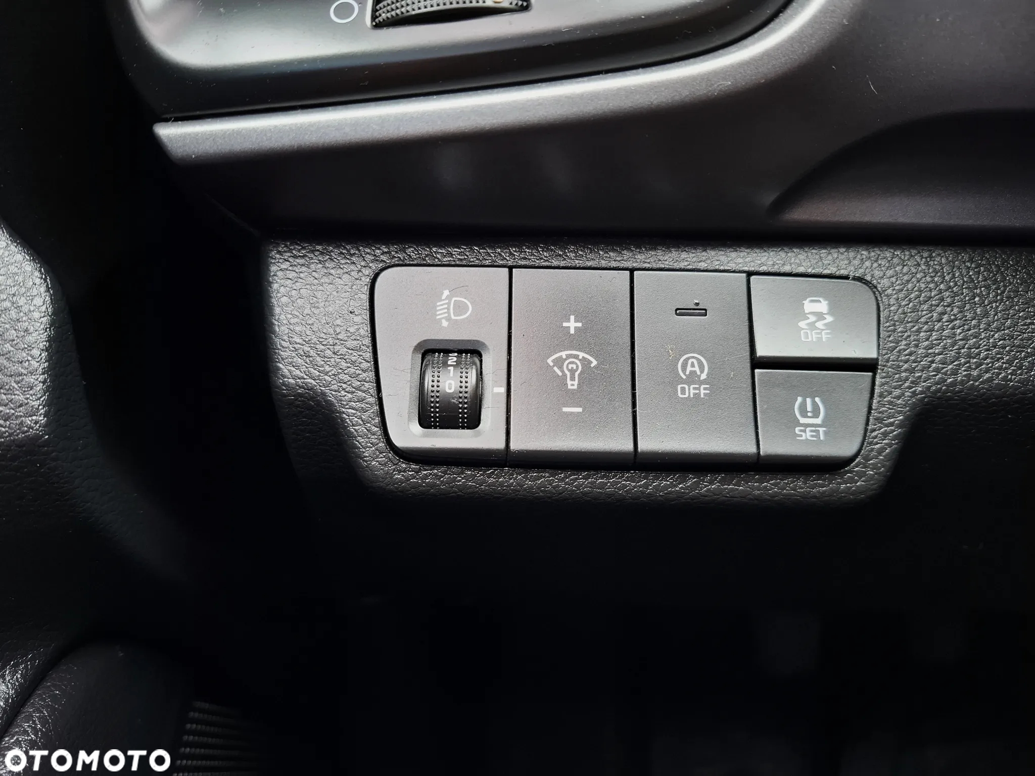 Kia Stonic 1.0 T-GDI M - 28