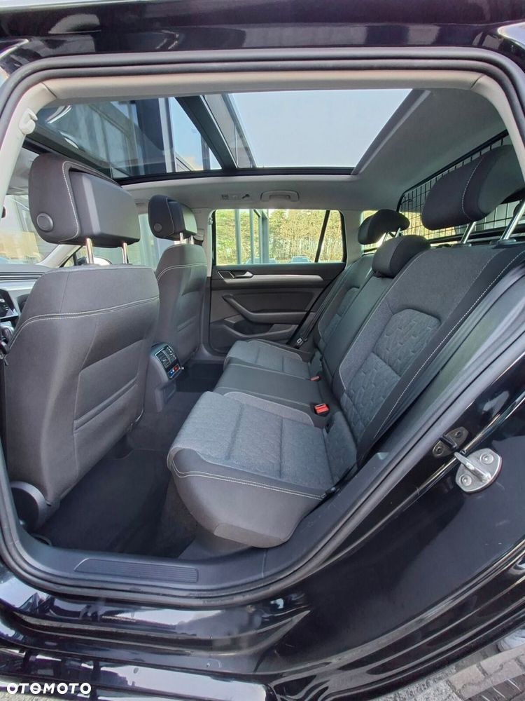 Volkswagen Passat - 14