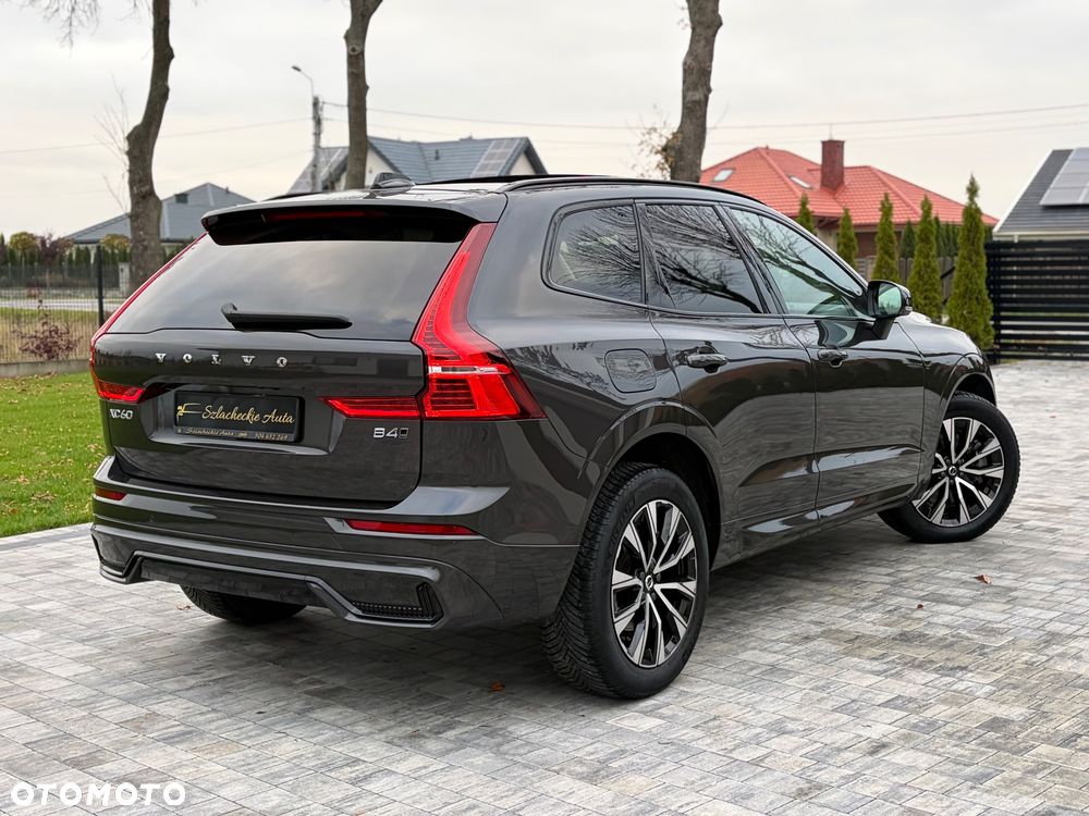 Volvo XC 60 B4 D AWD Plus Dark - 7