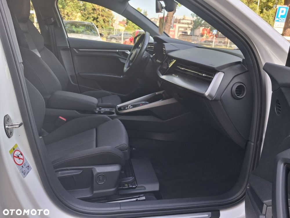 Audi A3 Sportback - 11