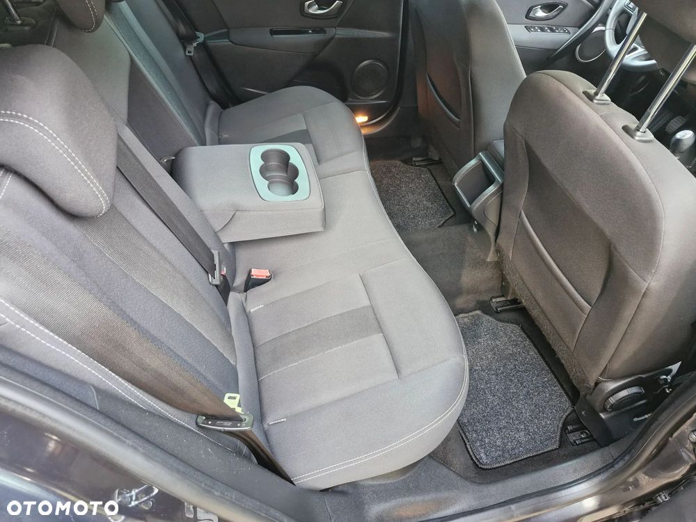 Renault Megane 1.6 16V 110 TomTom Edition - 8