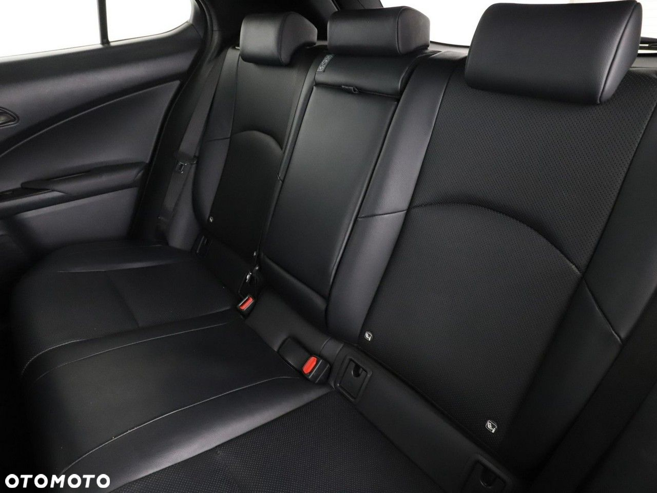 Lexus UX 250h Prestige 2WD - 17