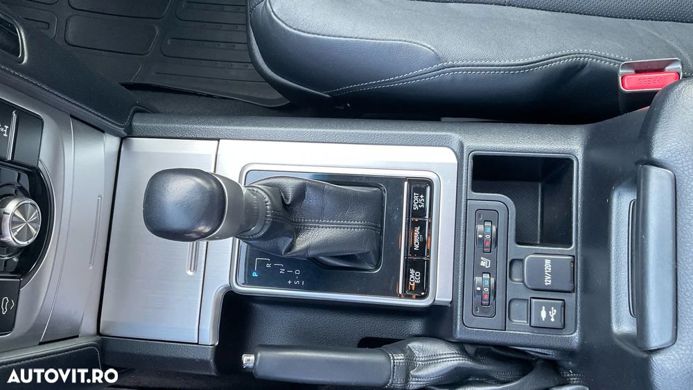 Toyota Land Cruiser 2.8l Turbo D-4D A/T AVS 5 locuri Luxury - 37