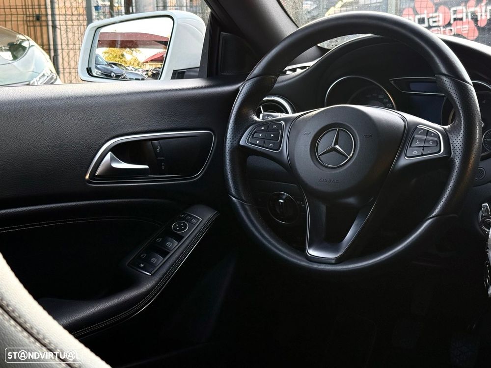 Mercedes-Benz CLA 180 d Shooting Brake Urban - 9