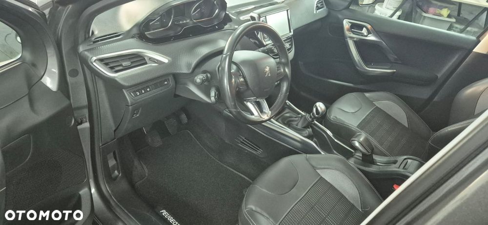 Peugeot 2008 e-HDi FAP 115 STOP & START Allure - 16