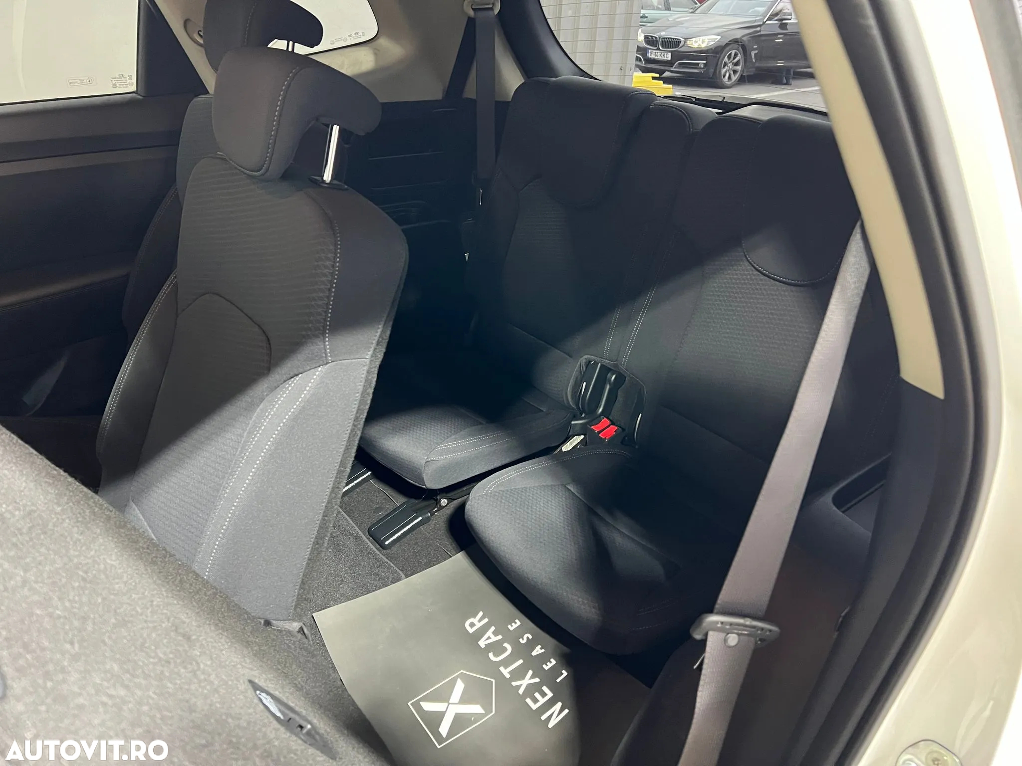 Kia Carens 1.7 DSL Family - 12