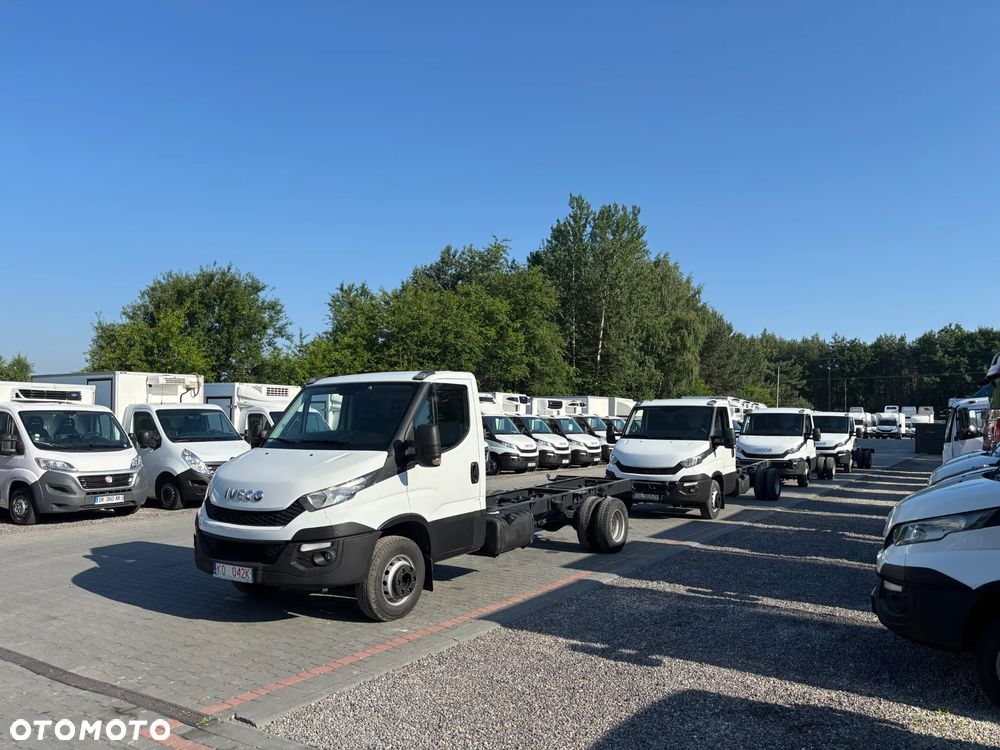 Iveco 70C17,,70C18,,70C15,,72C17,,50C17,,35C17,,35C15 PODWOZIE DO ZABUDOWY  WYWROTKA SKRZYNIA LADUNKOWA KONTENER CHLODNIA 70 SZTUK NA PLACU - 15