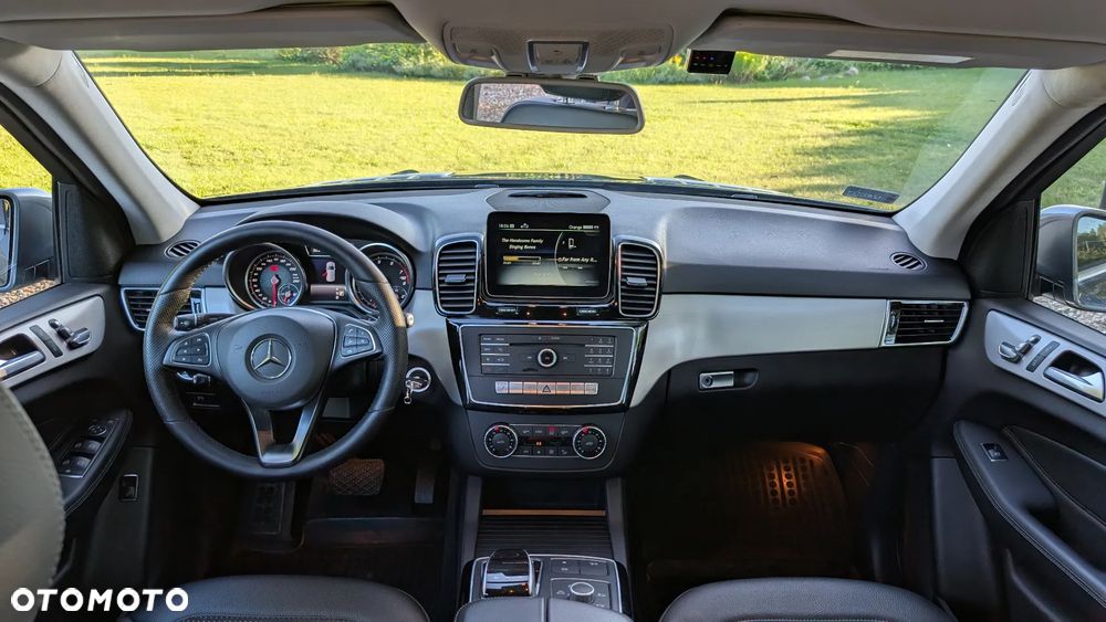 Mercedes-Benz GLE 400 4-Matic 9G-TRONIC - 33