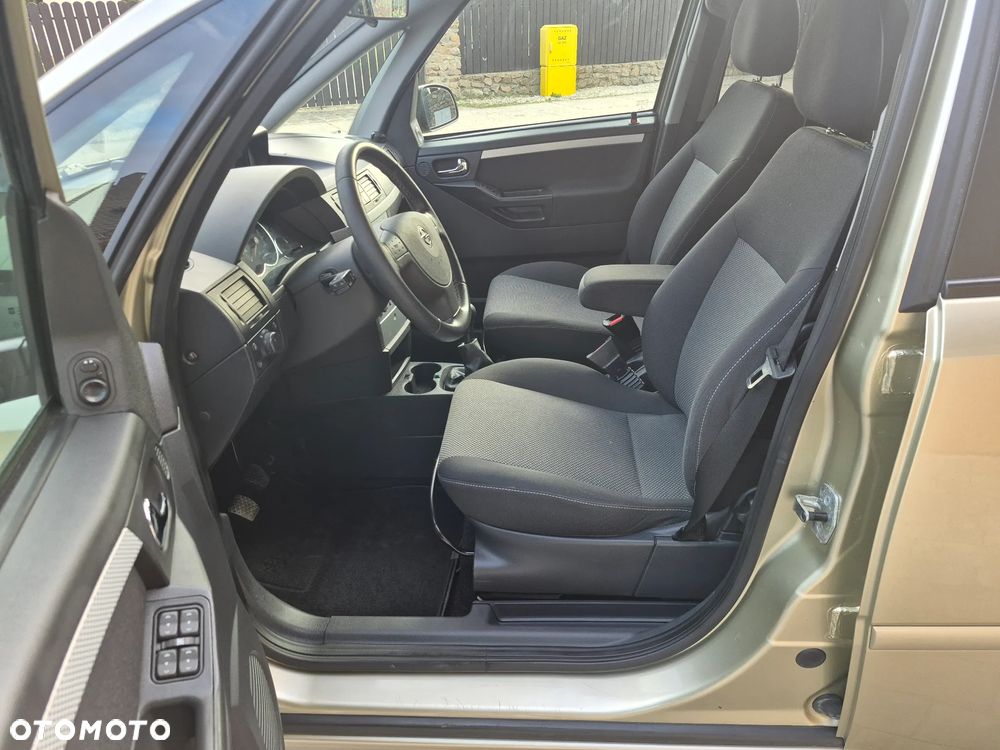 Opel Meriva 1.6 16V Cosmo - 12