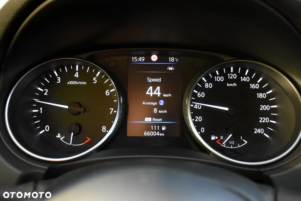 Nissan Qashqai - 35