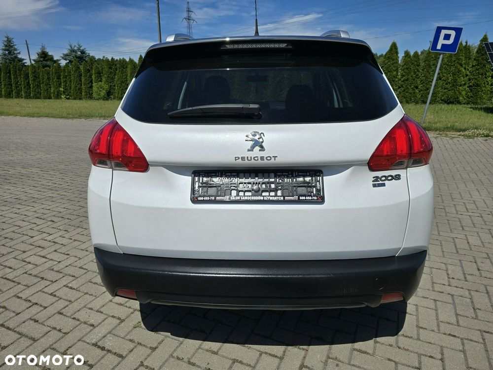 Peugeot 2008 - 12