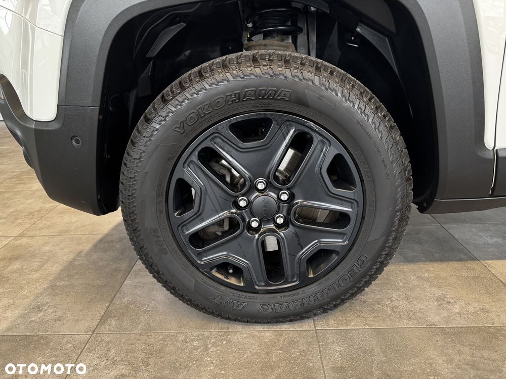 Jeep Renegade - 10