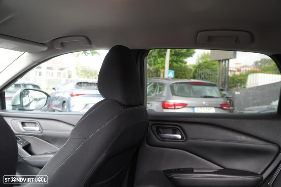 Nissan Qashqai 1.3 DIG-T N-Connecta Xtronic — fotografia 5